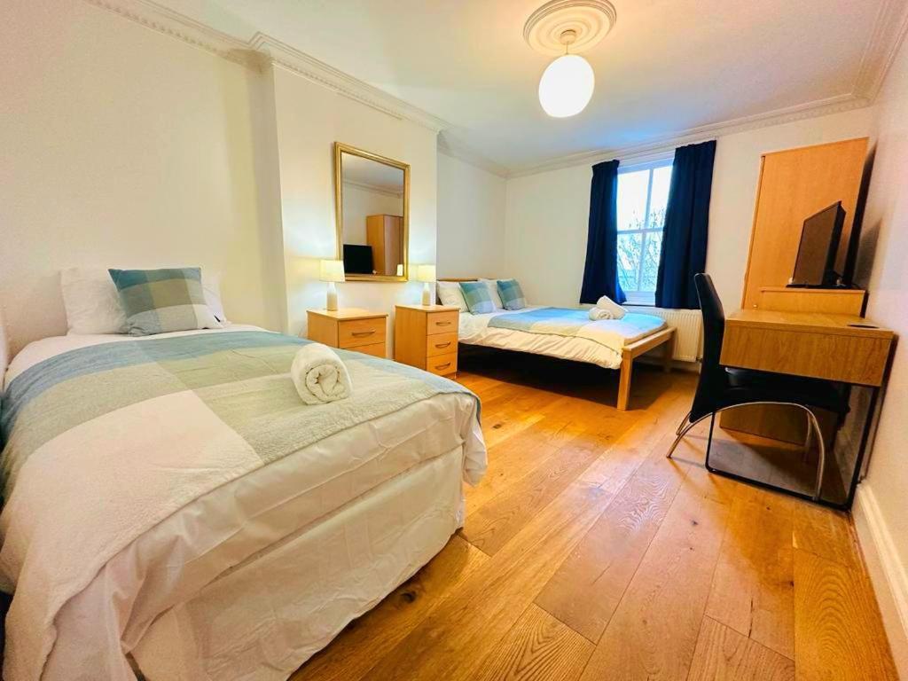 Cosy Home In Kensington - Great Location! 3 Minutes Walk To Earl'S Court Station London Exteriör bild