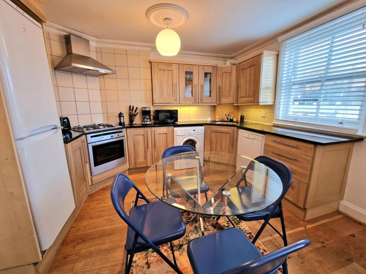 Cosy Home In Kensington - Great Location! 3 Minutes Walk To Earl'S Court Station London Exteriör bild